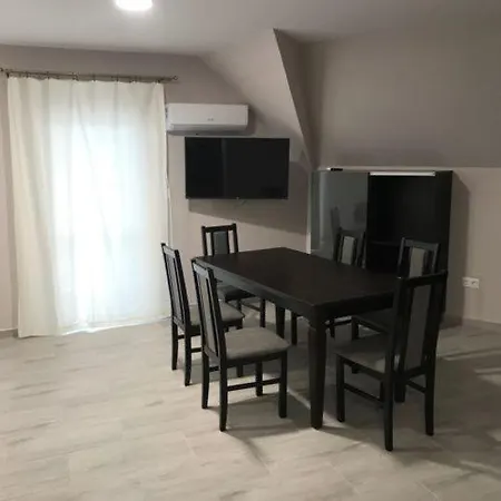 Oda ve Kahvaltı Lobarat Panzio Cserszegtomaj