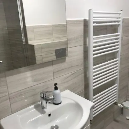 Lobarat Panzio Oda ve Kahvaltı