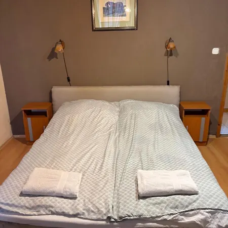 Lobarat Panzio B&B