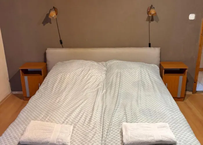 Lobarat Panzio B&B